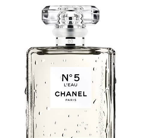 chanel no 5 l eau ad|Chanel no 5 description.